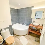 Appartement High Standing Swimming Pool 3 Min Away *