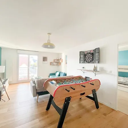 High Standing Swimming Pool 3 Min Away 公寓