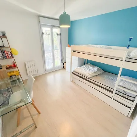 High Standing Swimming Pool 3 Min Away 滨海迪沃