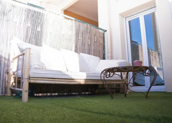 High Standing Swimming Pool 3 Min Away 公寓