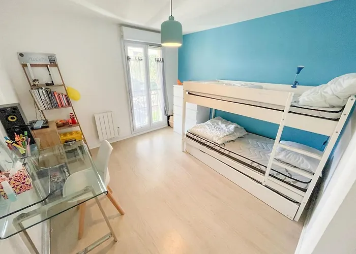 High Standing Swimming Pool 3 Min Away 滨海迪沃