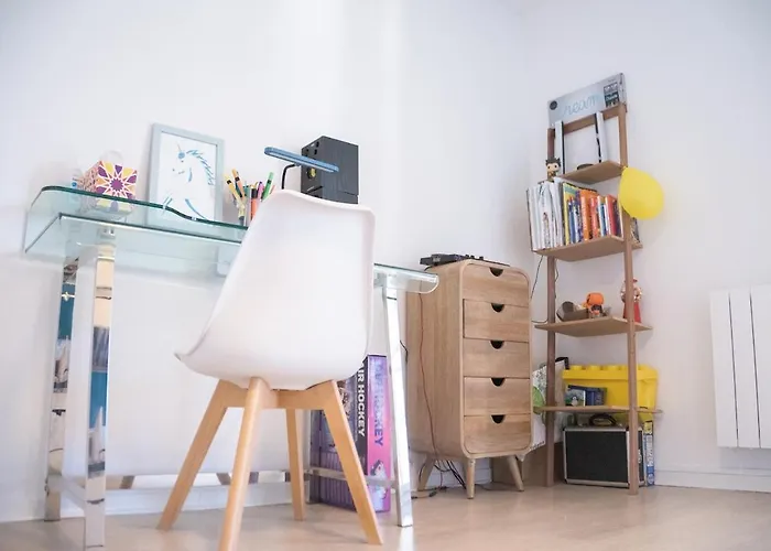 High Standing Swimming Pool 3 Min Away